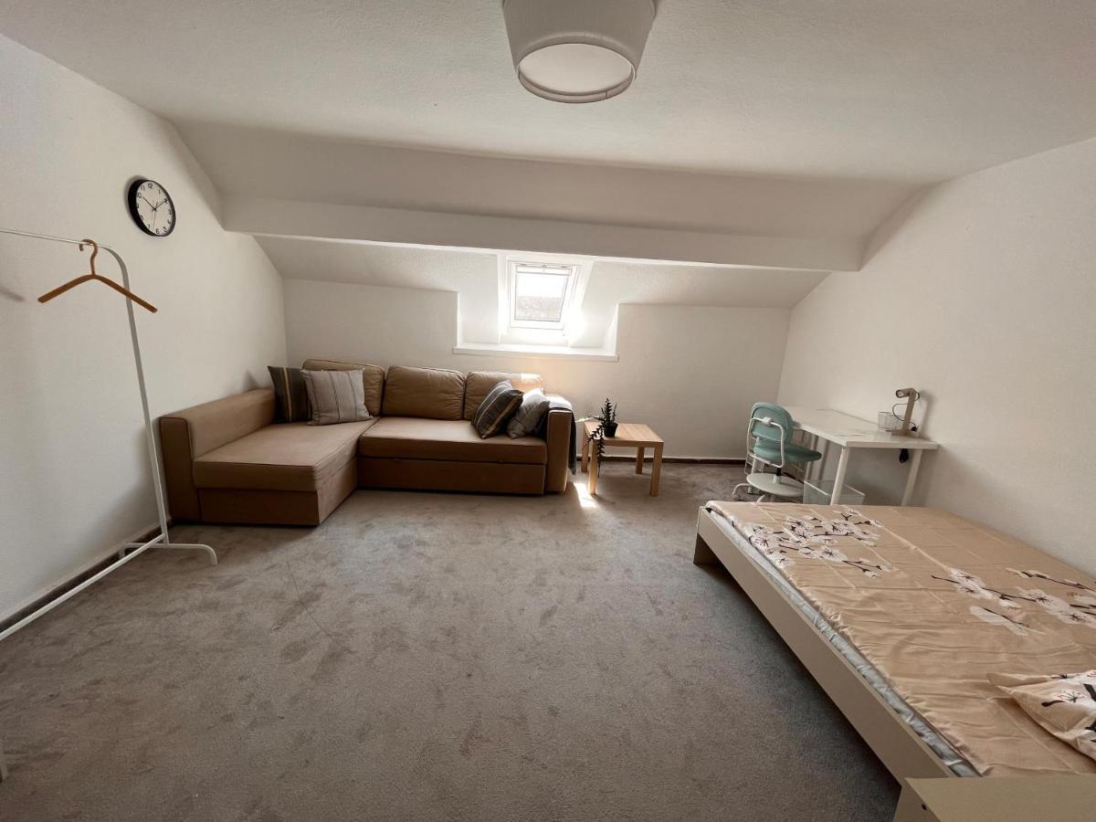Ein Schoenes Zimmer In Kiel Exterior photo